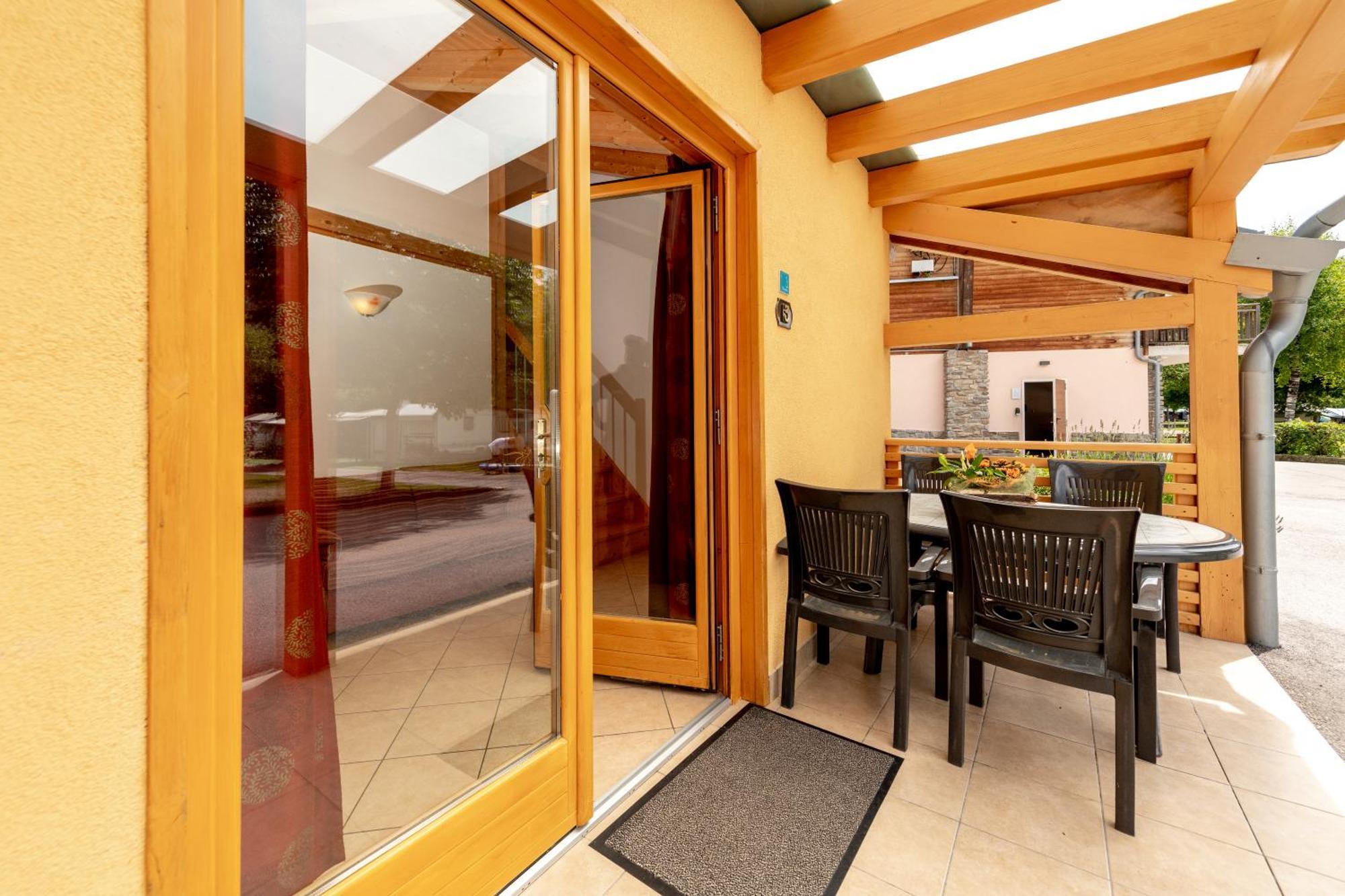 Family Wellness Camping Al Sole Molina di Ledro Exterior photo